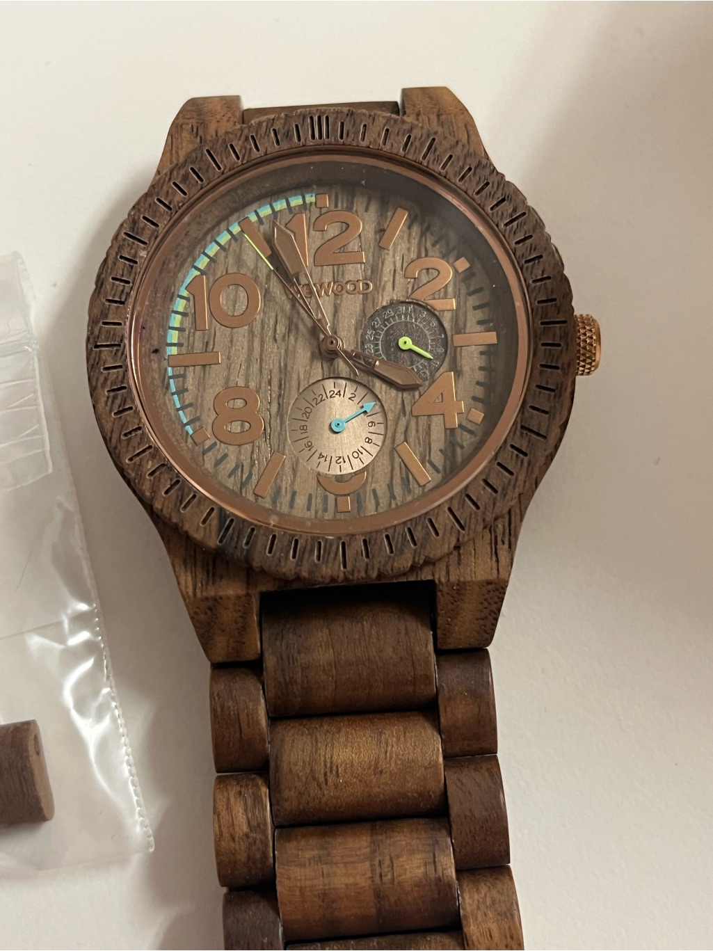 Wewood Wooden Walnut Watch  Box Links And Manual Included